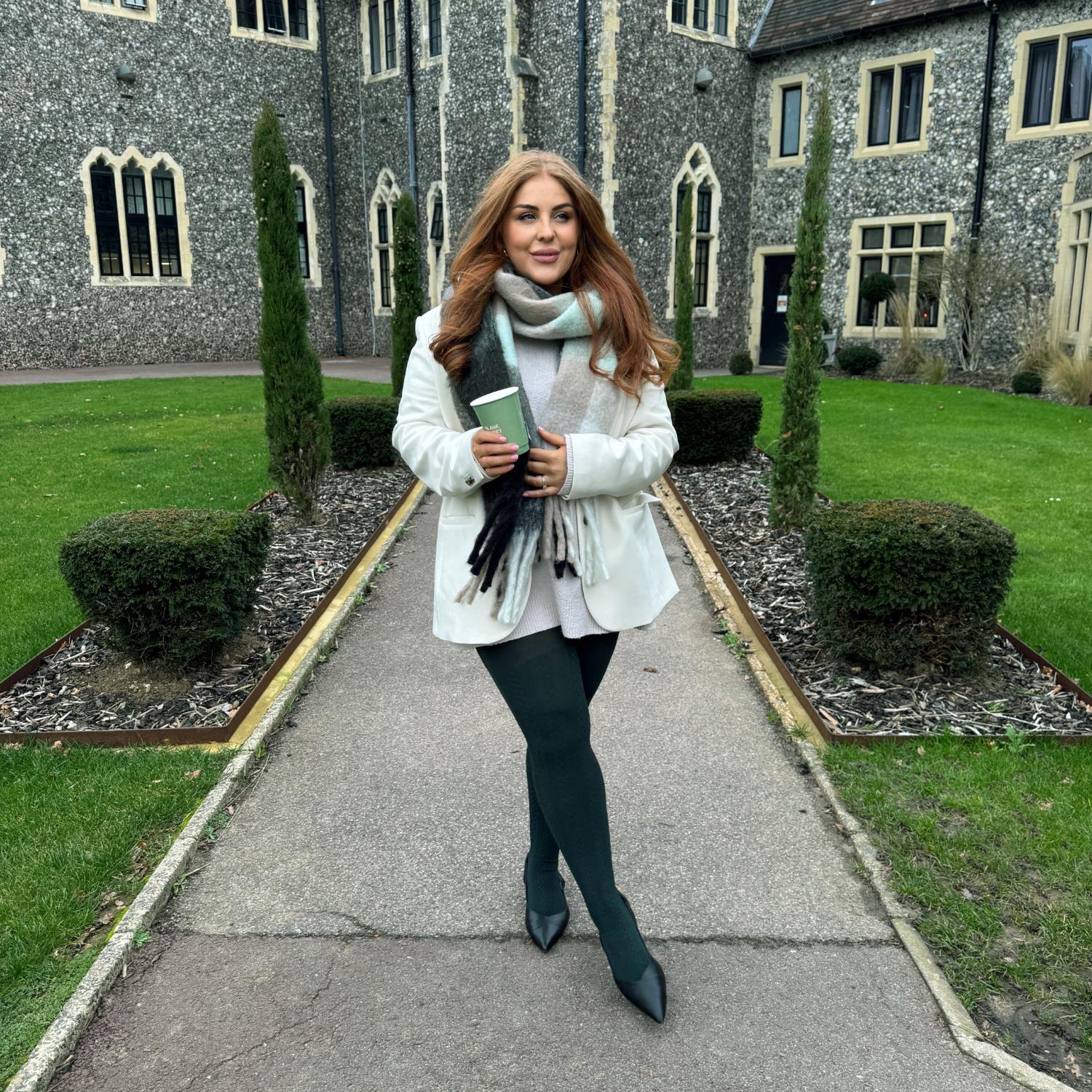 Grannies Cable Knit Wool Tights - Crocodile (V2)