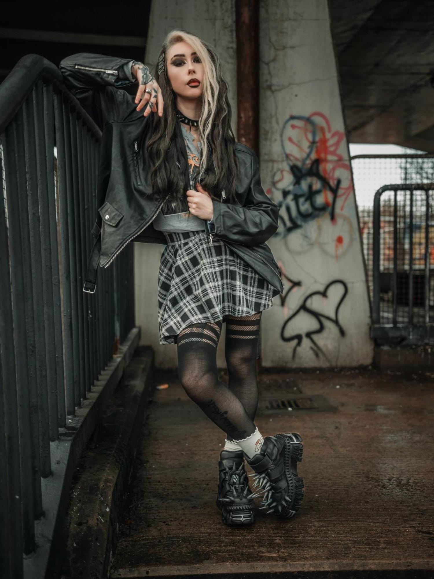 Plaid Mini-Flare Skirt - Cairn