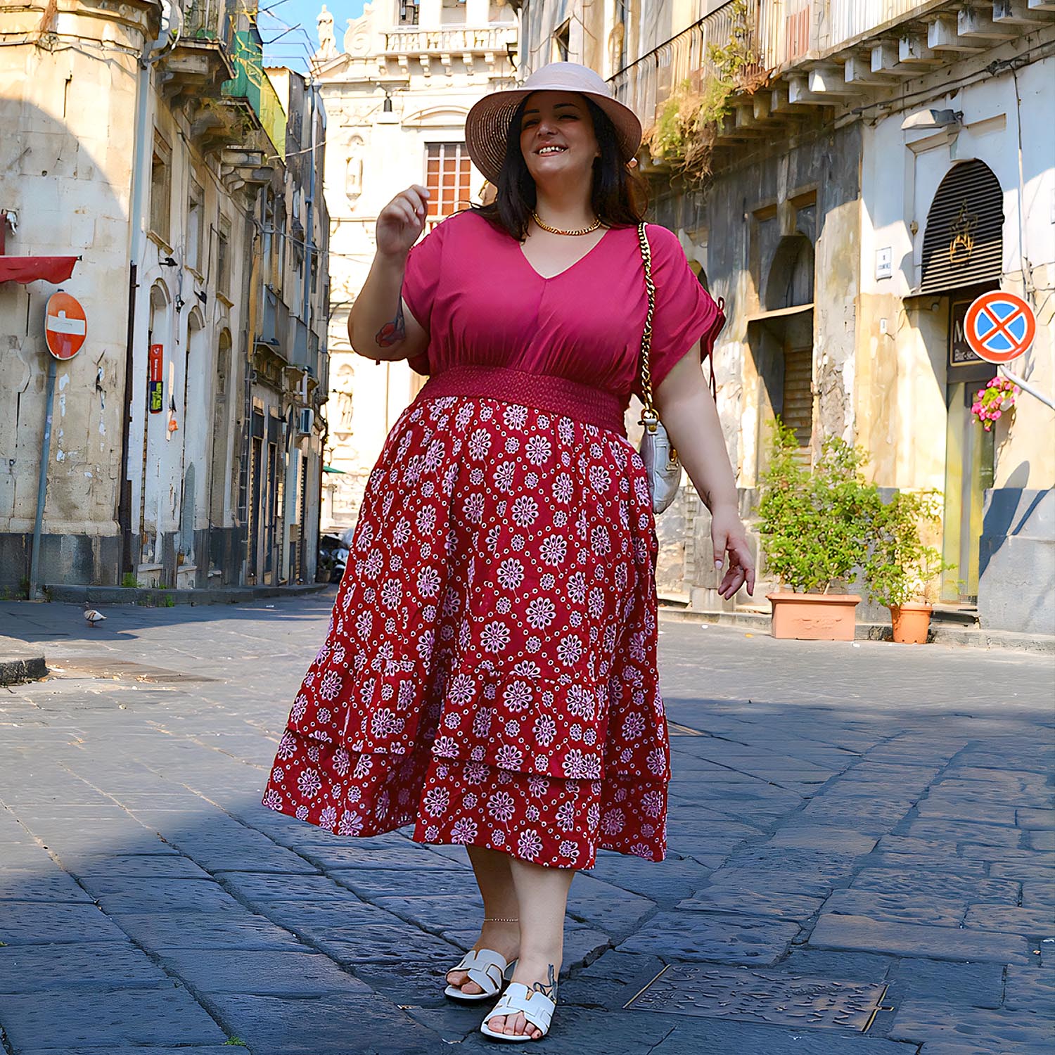 Angie, 5ft 4in / 163cm - Size F