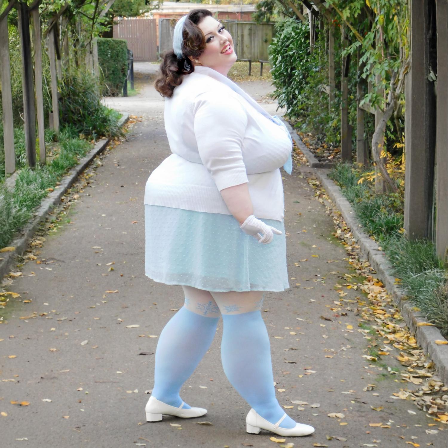 80 Denier Opaque Tights - Snowflake Garter