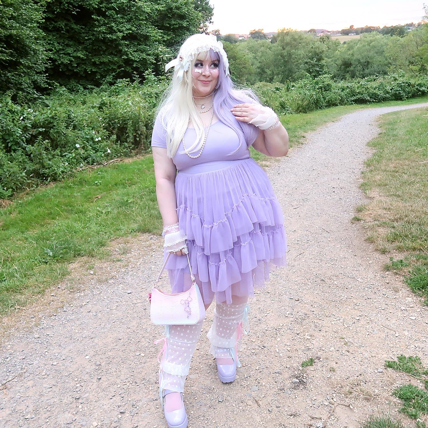 Leah, 5ft 5in / 165cm - Size D