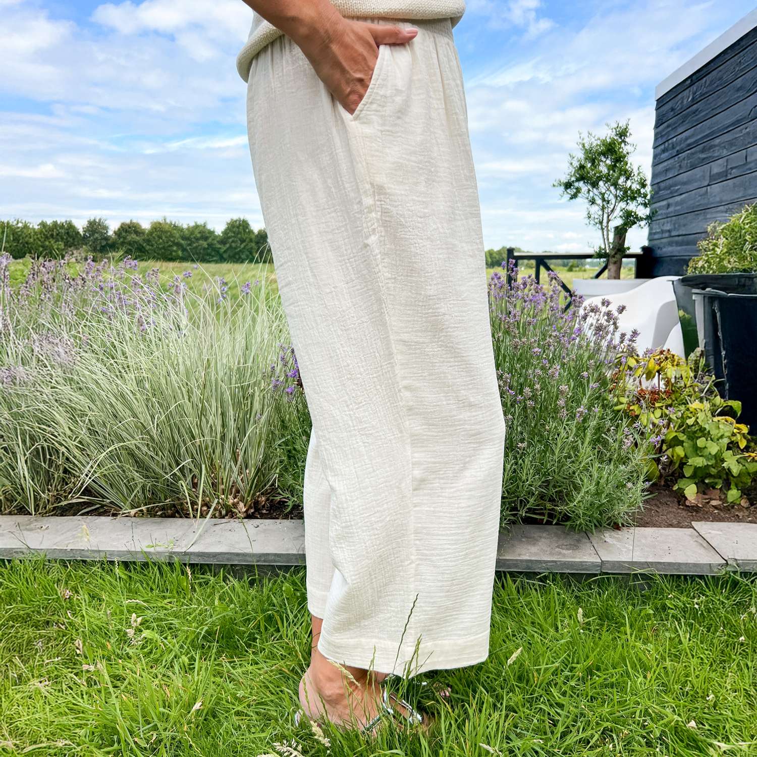 The Noor Cotton Gauze Wide-Leg Trousers - Cream