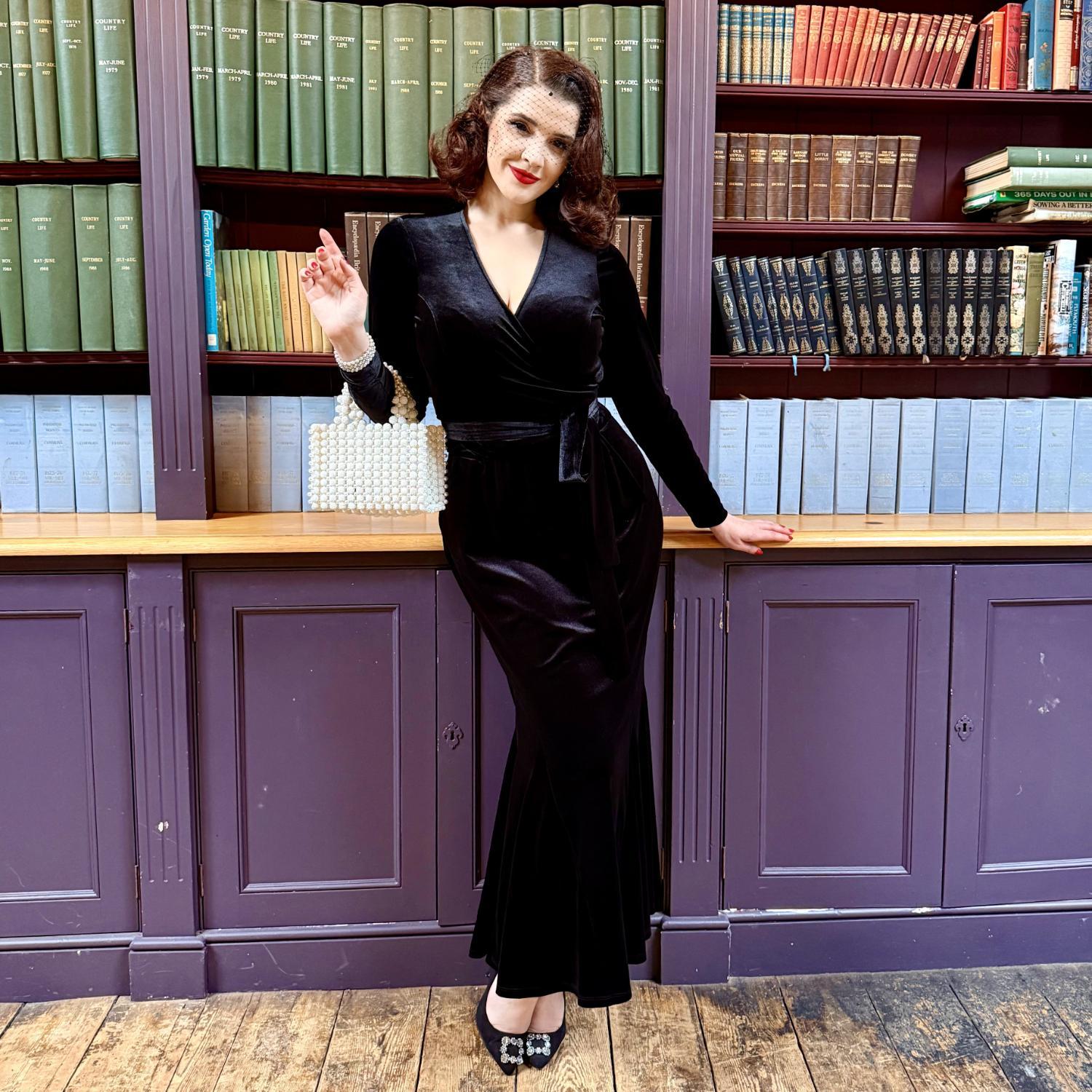 Velvet Mermaid Skirt - Black