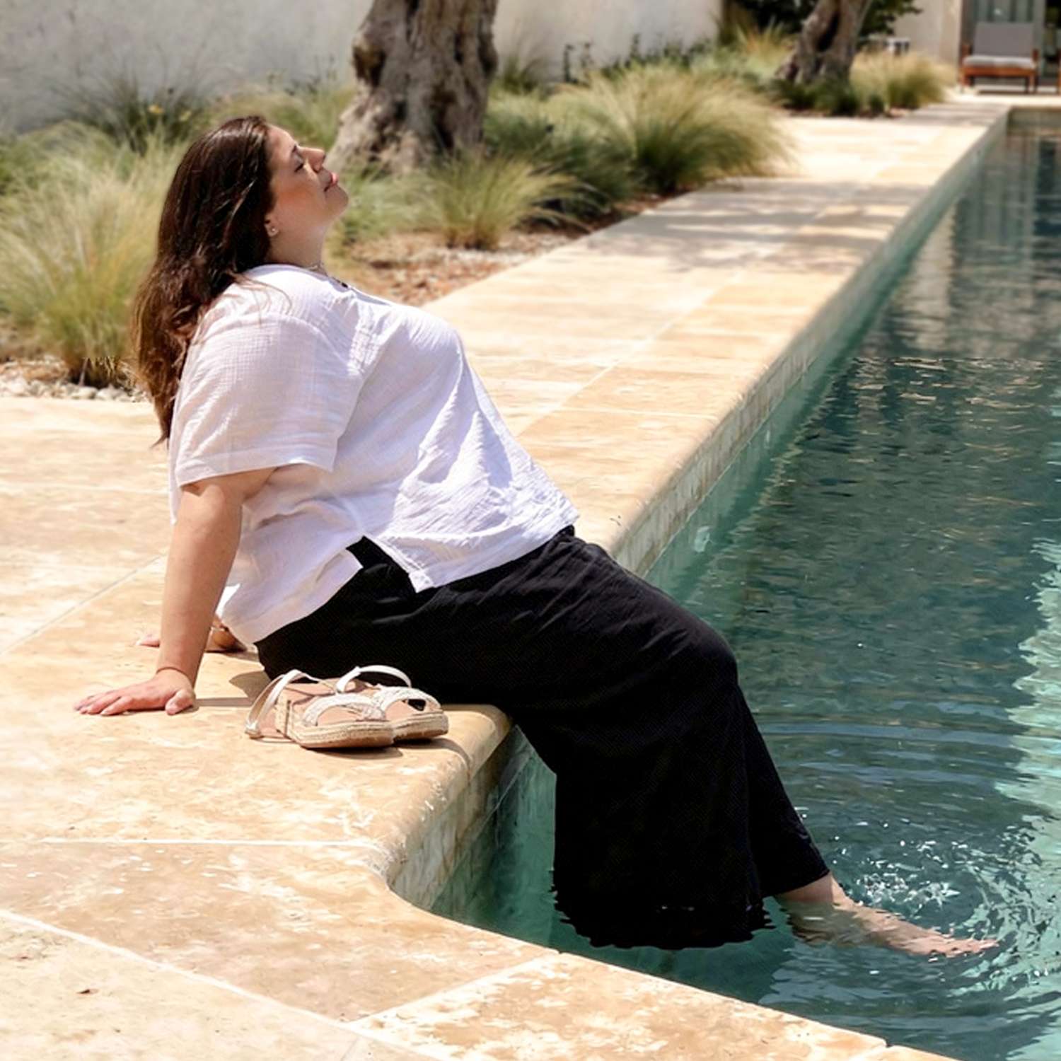 The Noor Cotton Gauze Wide-Leg Trousers - Black