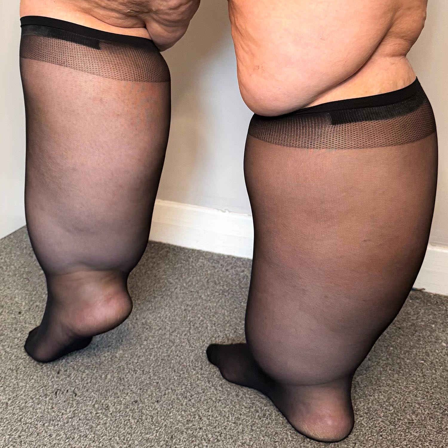 Huggy Light Compression Knee Socks - Black