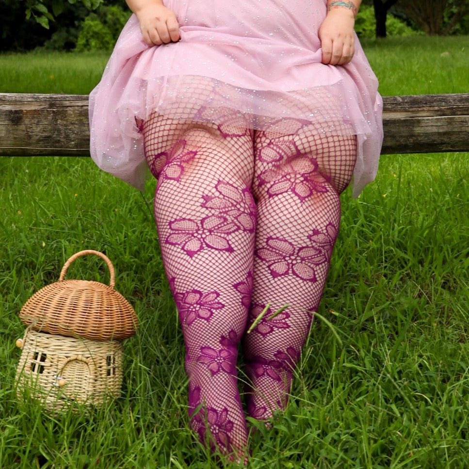 Bloom Fishnets - Figgy Pudding