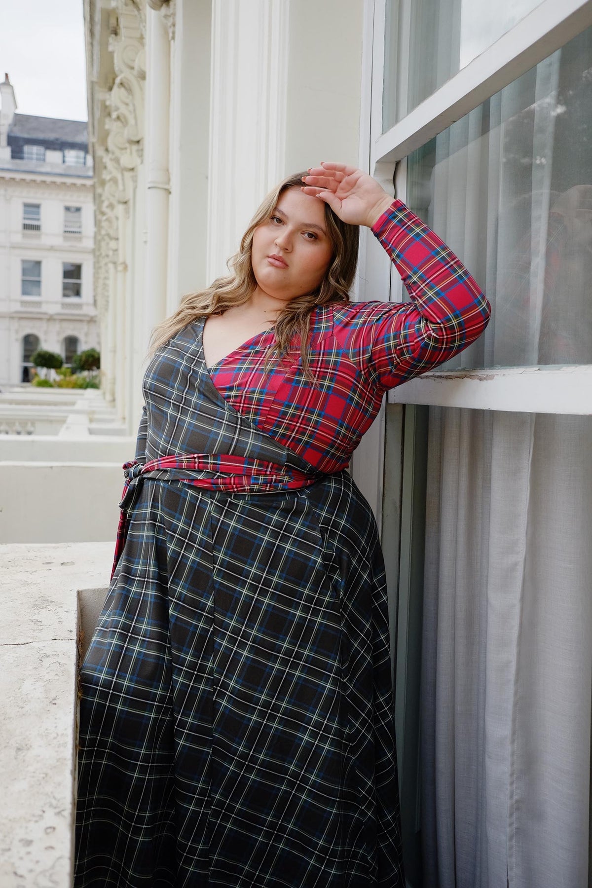 Bella - 5ft 9 - Size G