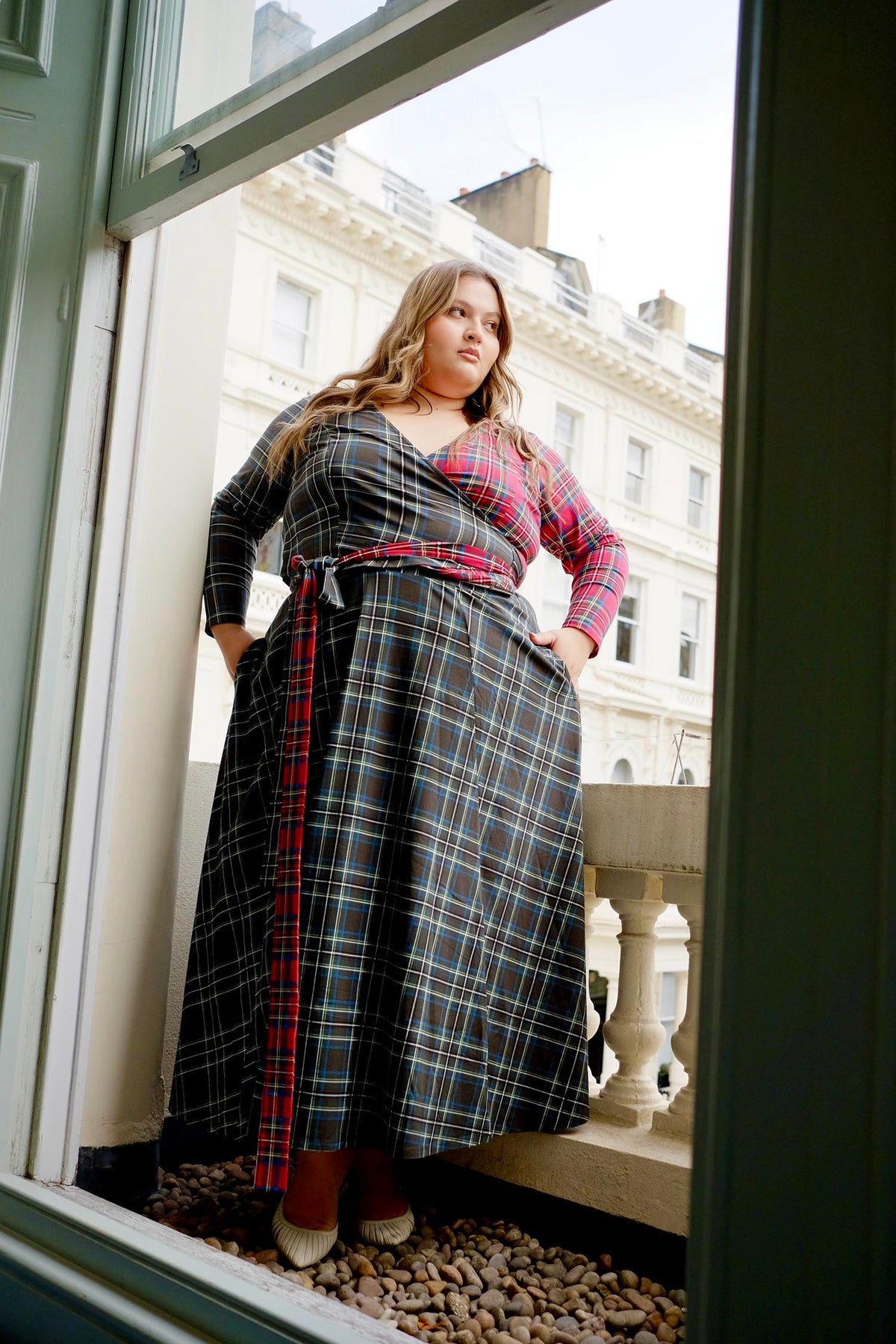 Bella - 5ft 9 - Size G