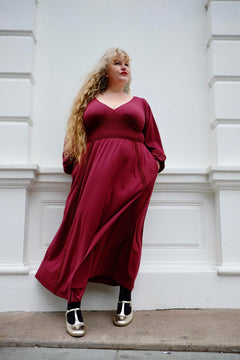 Josephine - 5ft 10 - Size F