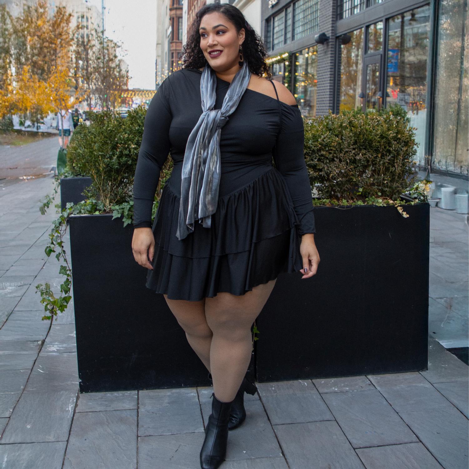 Sheer 30 Den Pantyhose - Fudge