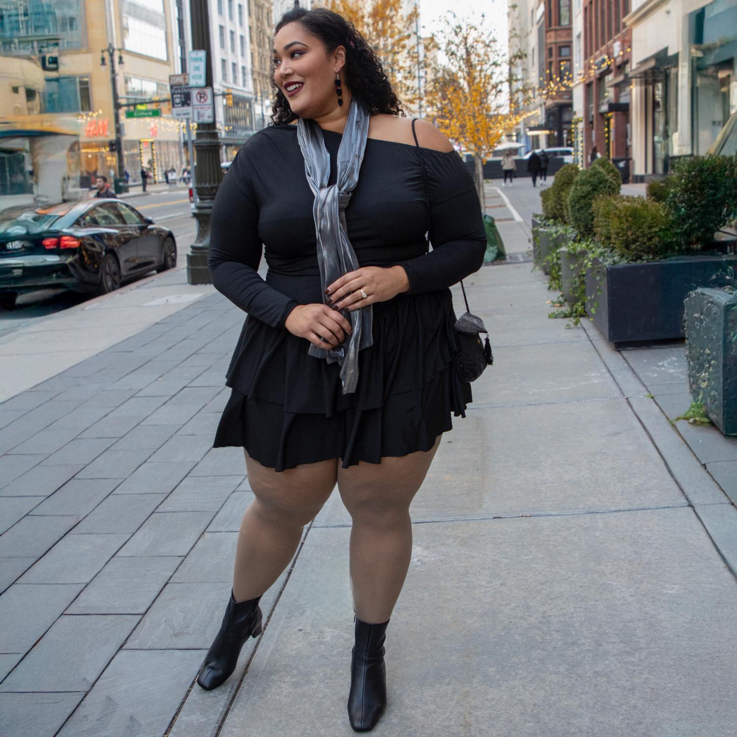 Sheer 30 Den Pantyhose - Fudge