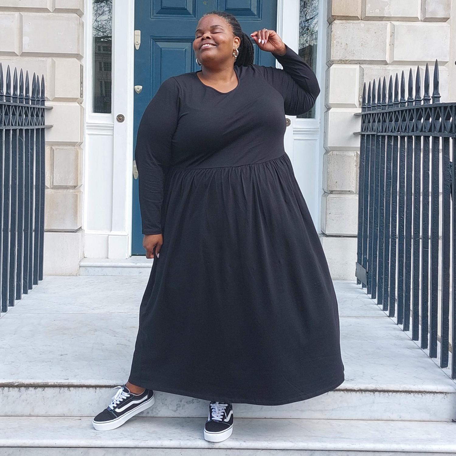 Tiffany - 5ft 6 - Size H